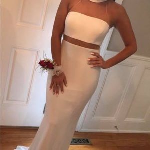 3 Prom dresses